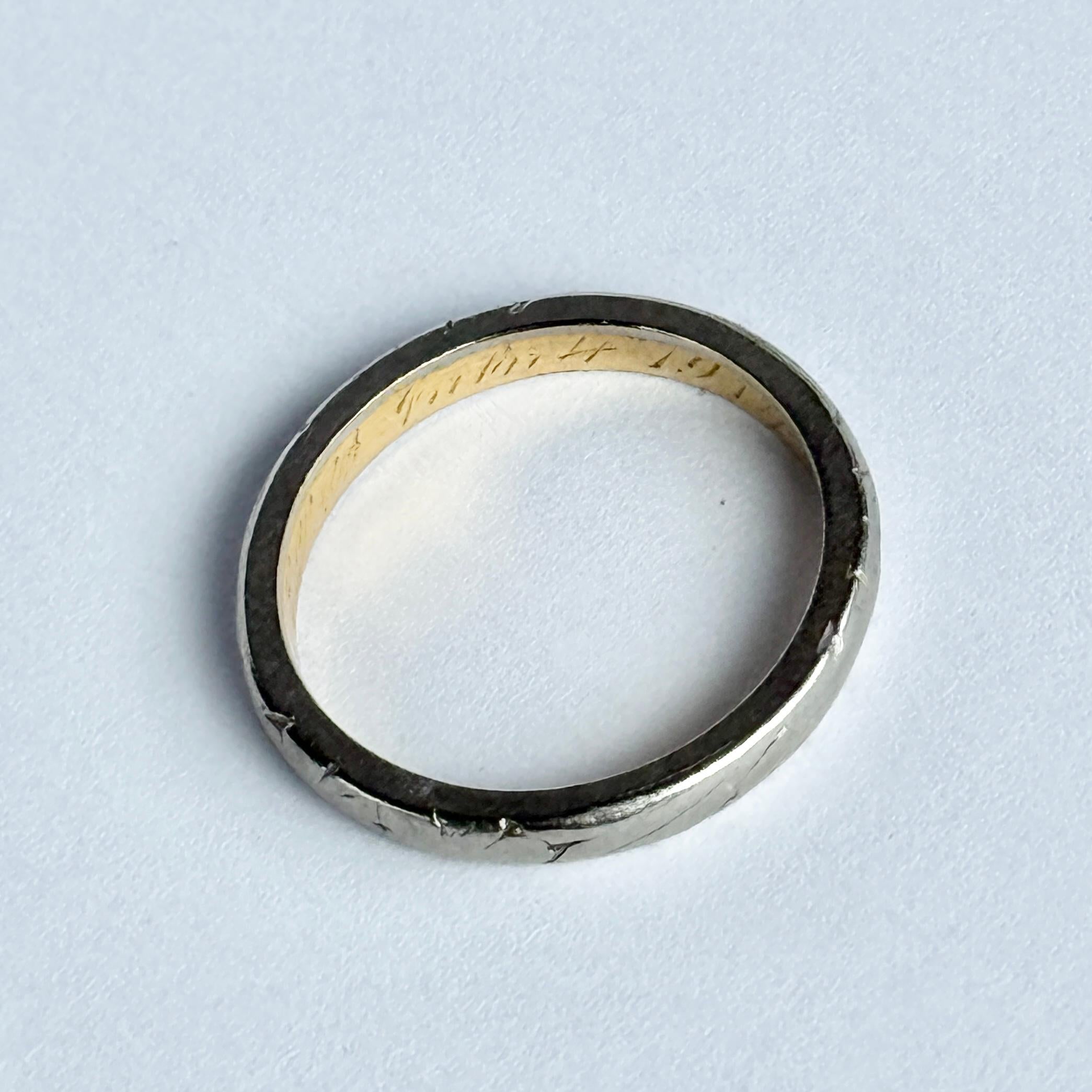 Bague Art Déco en or blanc et jaune 18 carats Unisexe en vente