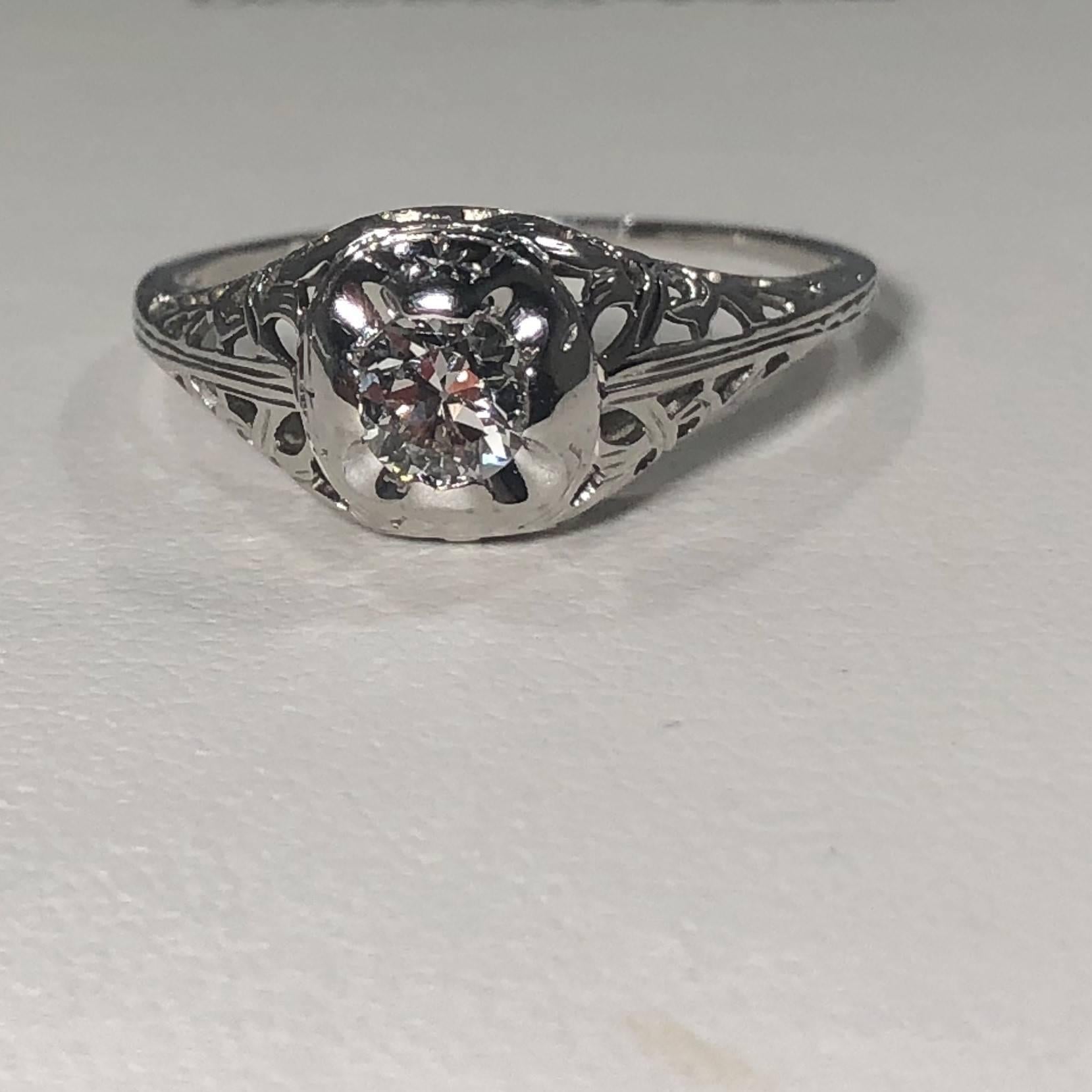 Art Deco 18 Karat .29 Carat Old European Cut Diamond Solitaire Engagement Ring In Excellent Condition In Mansfield, OH