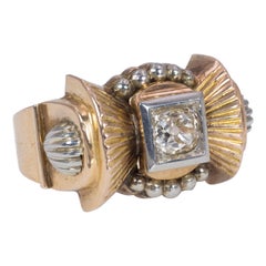Art Deco 18 Karat Gold and 0.25 Carat Diamond Ring, 1930s-1940s