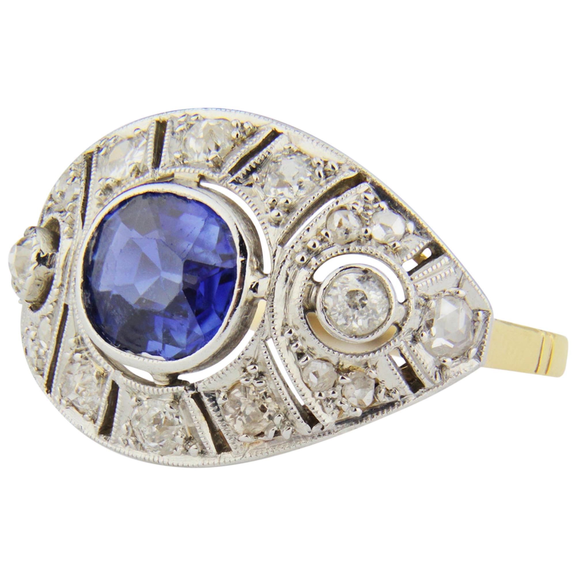 Art Deco, 18 Karat Gold, Ceylon Sapphire and Diamond Ring