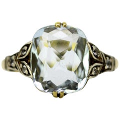 Antique Art Deco 18 Karat Gold Ladies Ring with Aquamarine and Diamonds, circa 1920s
