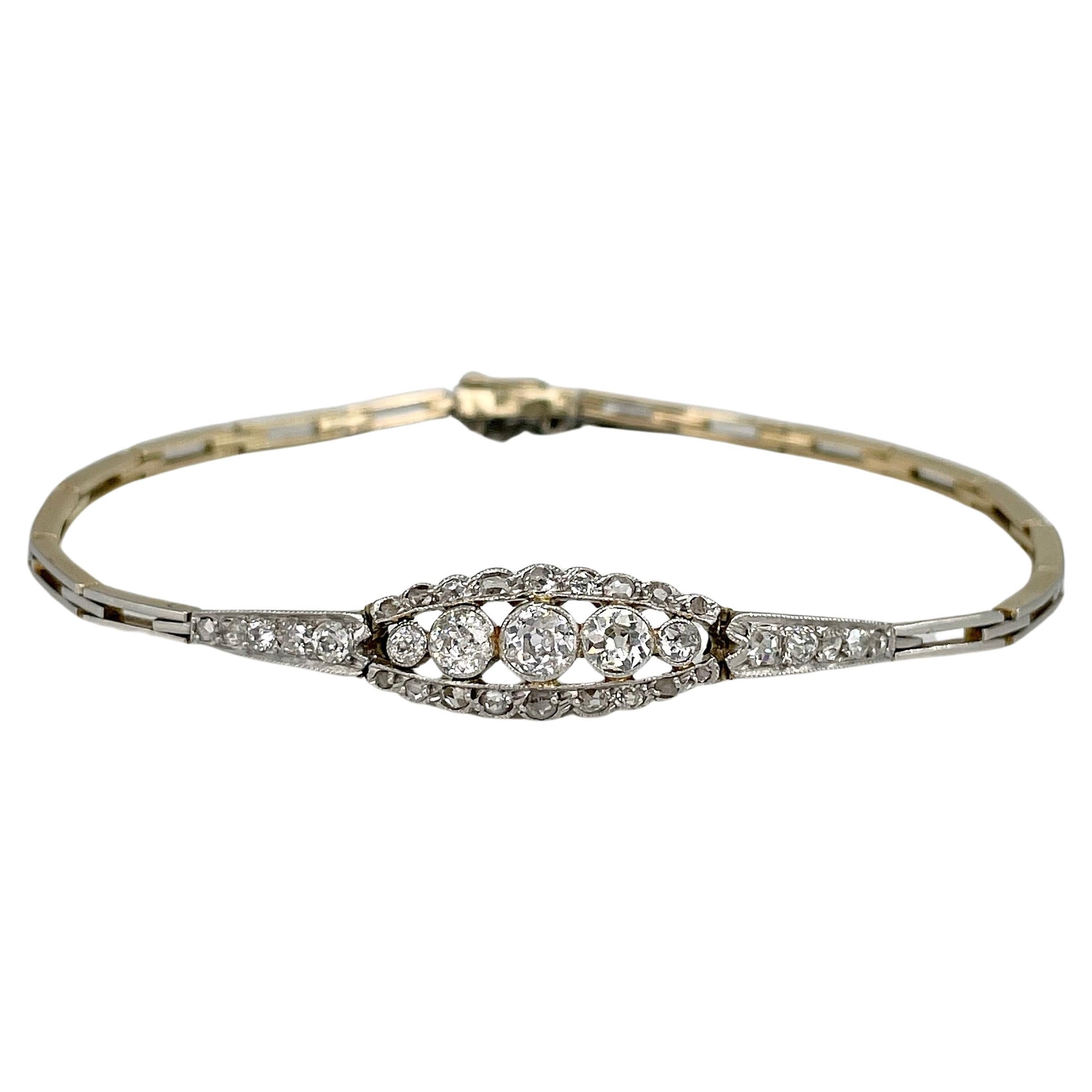 Art Deco 18 Karat Gold TW 0.87 Carat Old Cut Diamond Link Bracelet For Sale