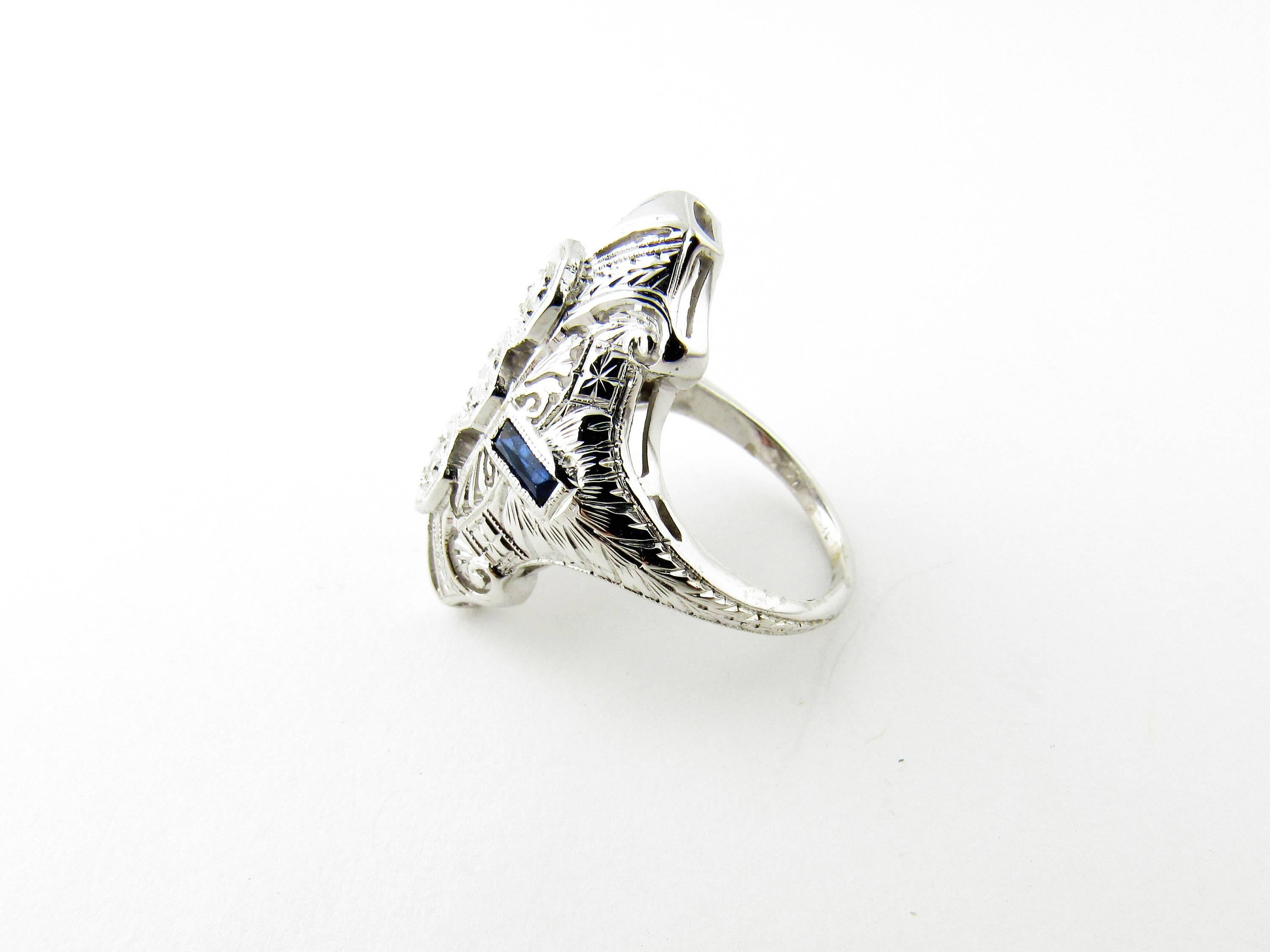 Round Cut Art Deco 18 Karat White Gold Diamond and Sapphire Ring For Sale