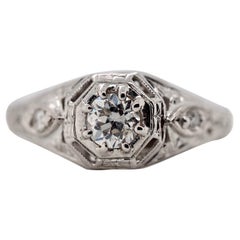 Vintage Art Deco 18 Karat White Gold Old European Cut Diamond Ring, circa 1930s