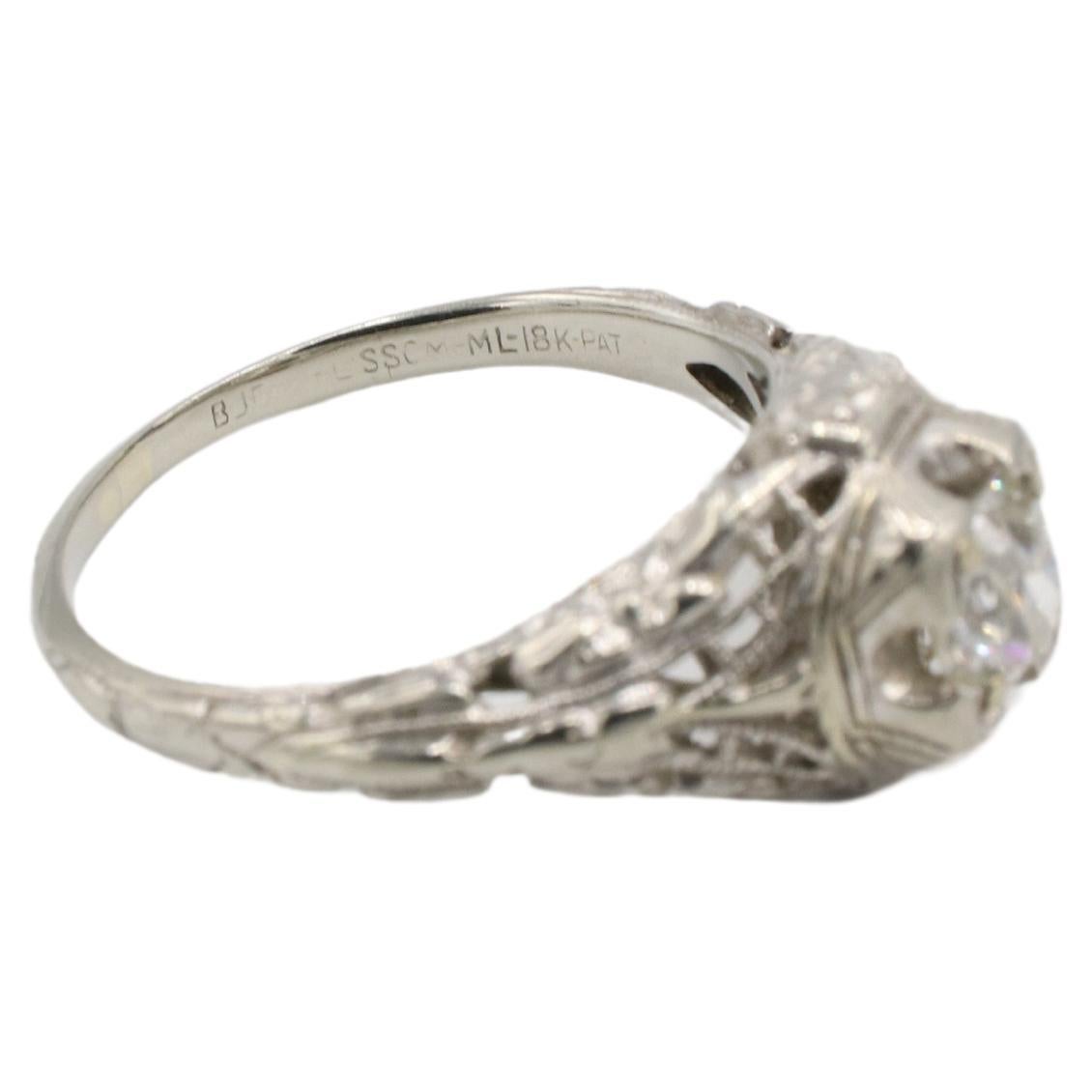 Women's or Men's Art Deco 18 Karat White Gold Old European Cut Natural Diamond Engagement Ring  For Sale