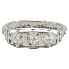 Art Deco 18 Karat White Gold Old European Cut Natural Diamond Three-Stone Ring 