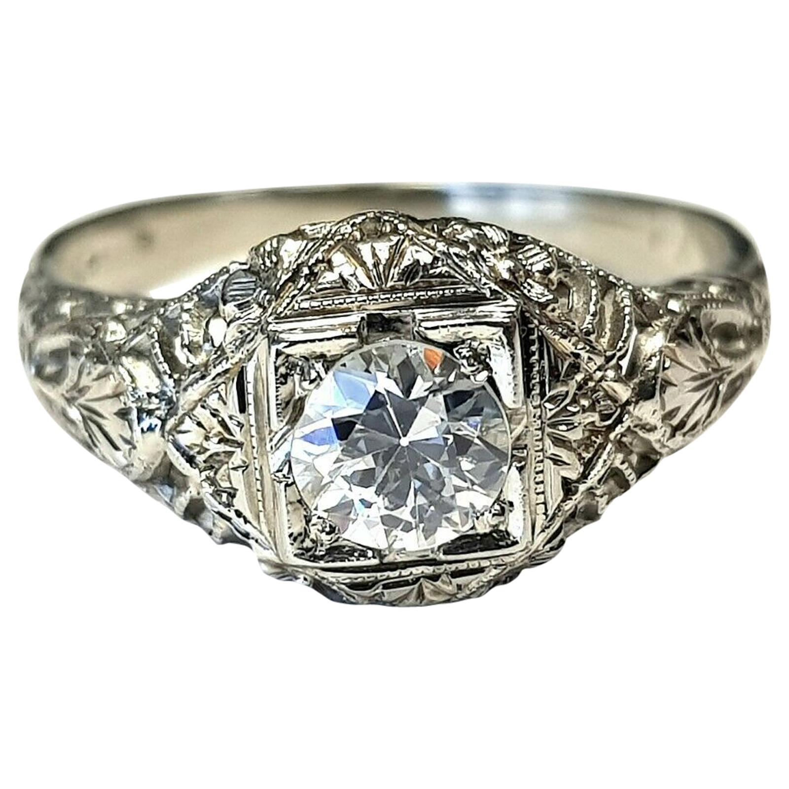 Art Deco Style 18 Karat White Gold Ring with G/SI1 Round Diamond