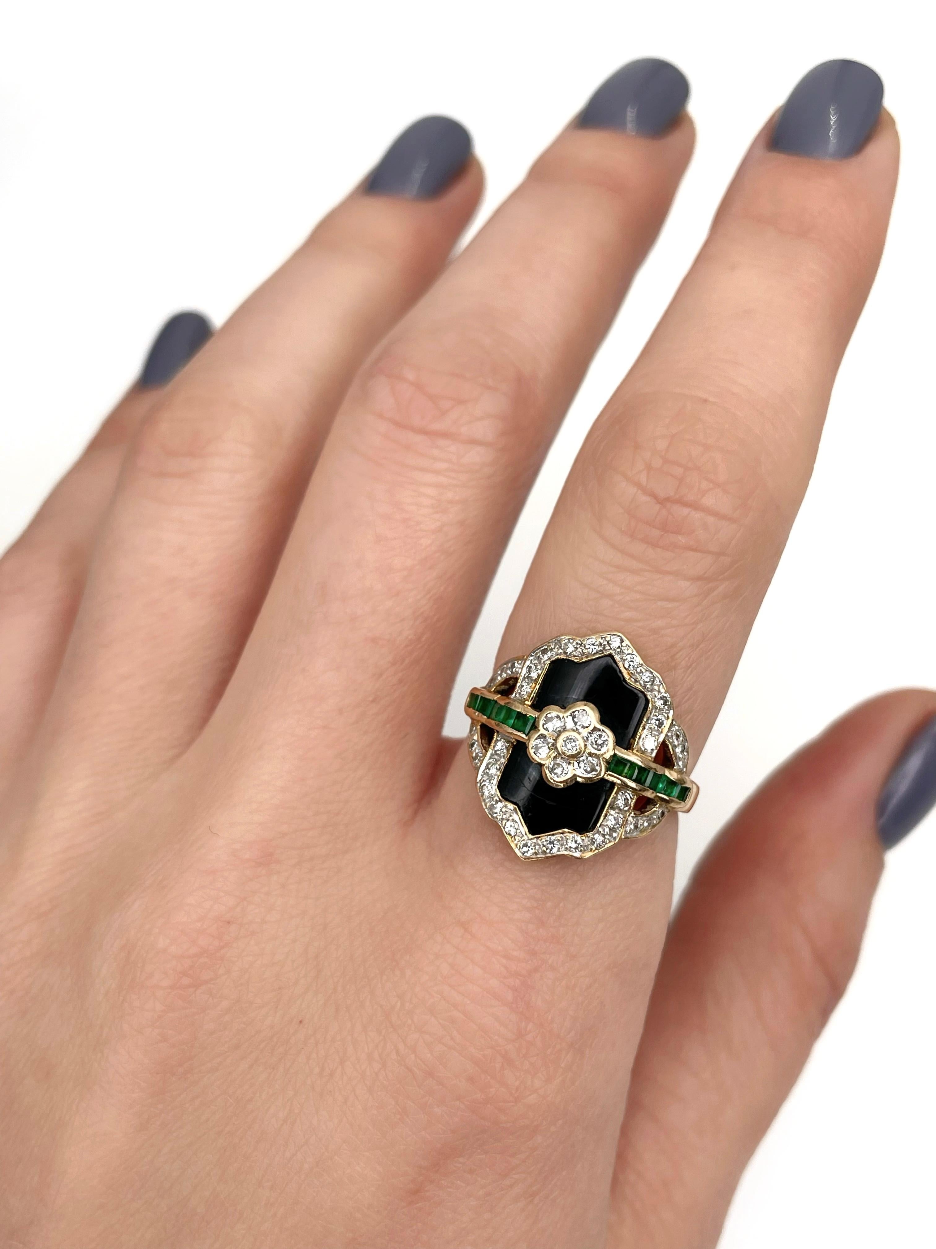 Art Deco 18 Karat Yellow Gold 0.27 Carat Diamond 0.14ct Emerald Onyx Shield Ring 1