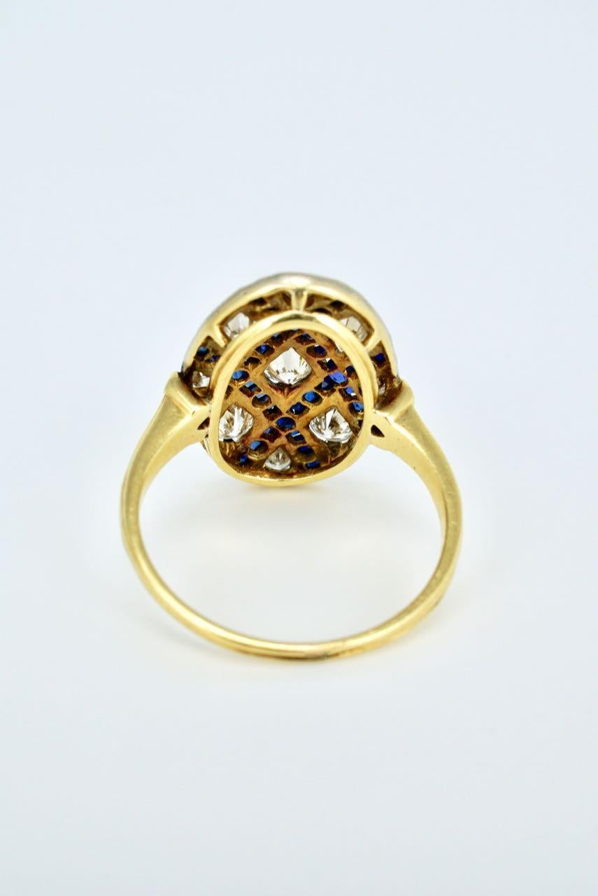 Brilliant Cut Art Deco 18 Karat Yellow Gold Diamond Sapphire Oval Lattice Ring For Sale