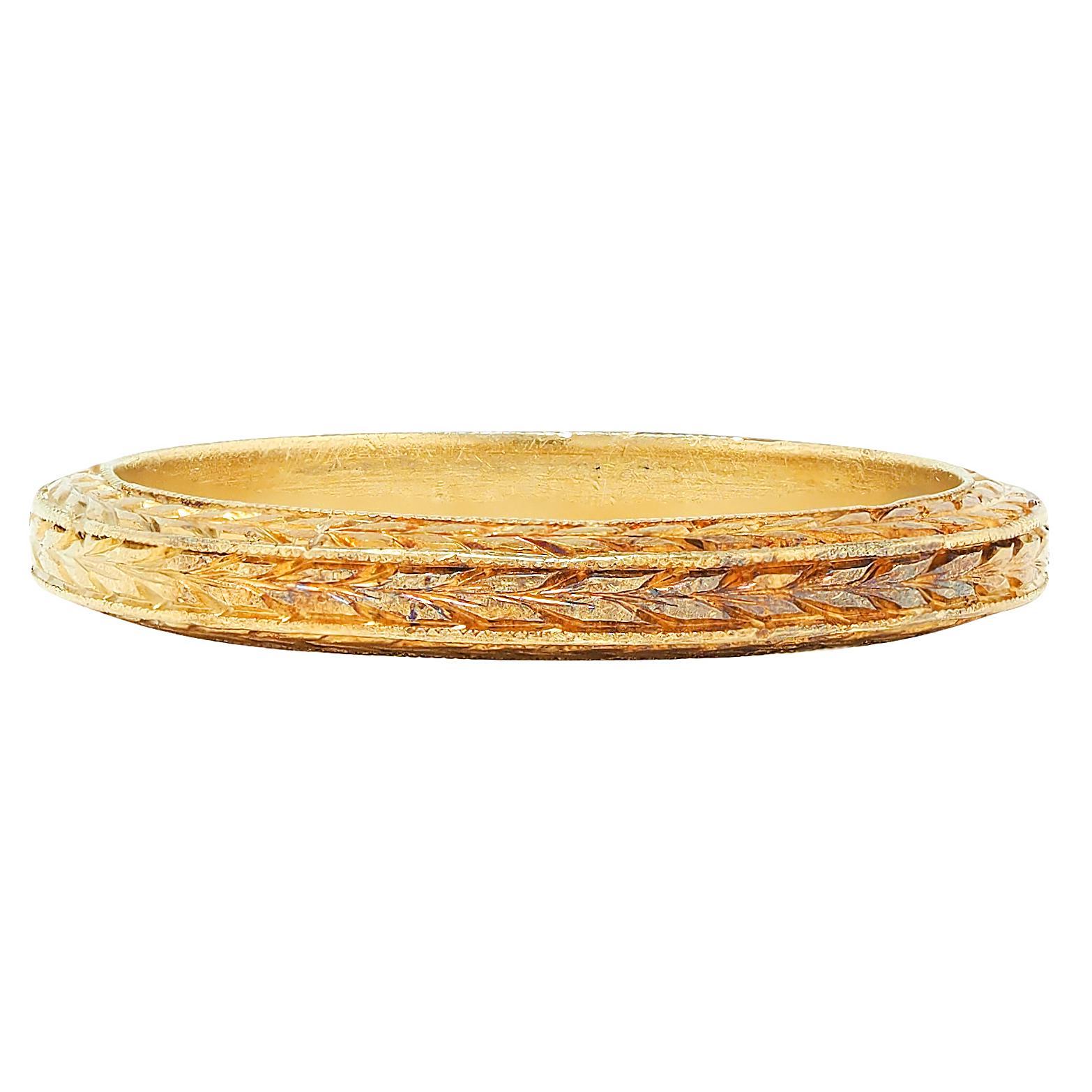 Art Deco 18 Karat Yellow Gold Vintage Wheat Wedding Band Ring In Excellent Condition For Sale In Philadelphia, PA