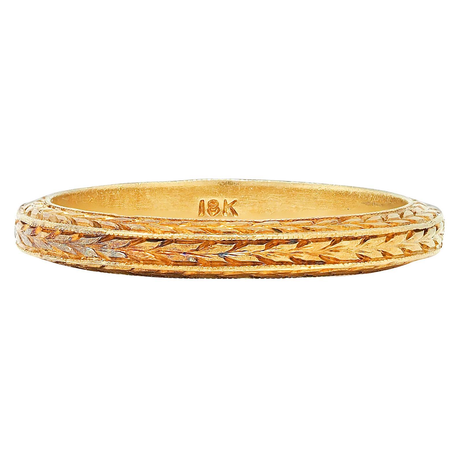 Women's or Men's Art Deco 18 Karat Yellow Gold Vintage Wheat Wedding Band Ring For Sale