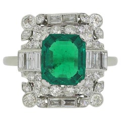 Anillo Art Déco de Esmeralda Colombiana y Diamante de 1,80 Quilates