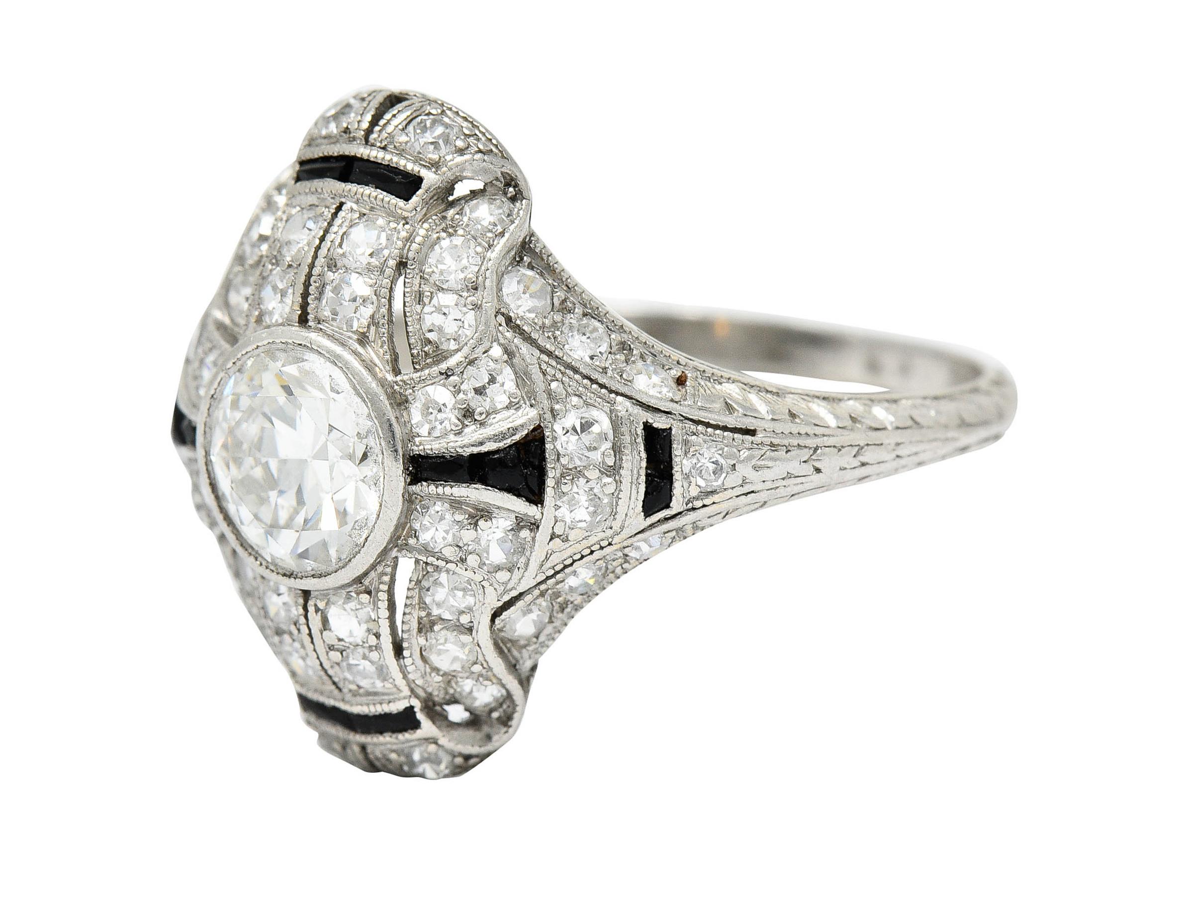 Art Deco 1.80 Carats Diamond Onyx Platinum Dinner Ring, Circa 1930 1