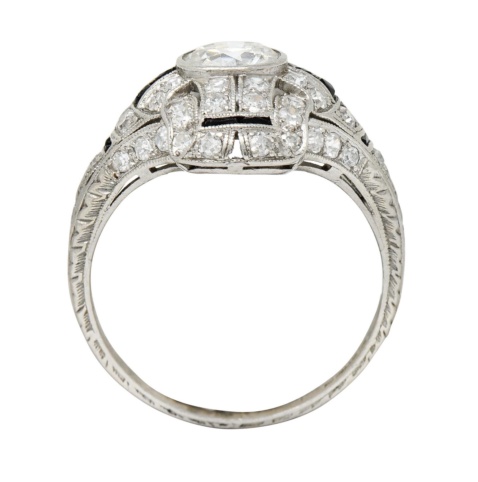 Art Deco 1.80 Carats Diamond Onyx Platinum Dinner Ring, Circa 1930 2
