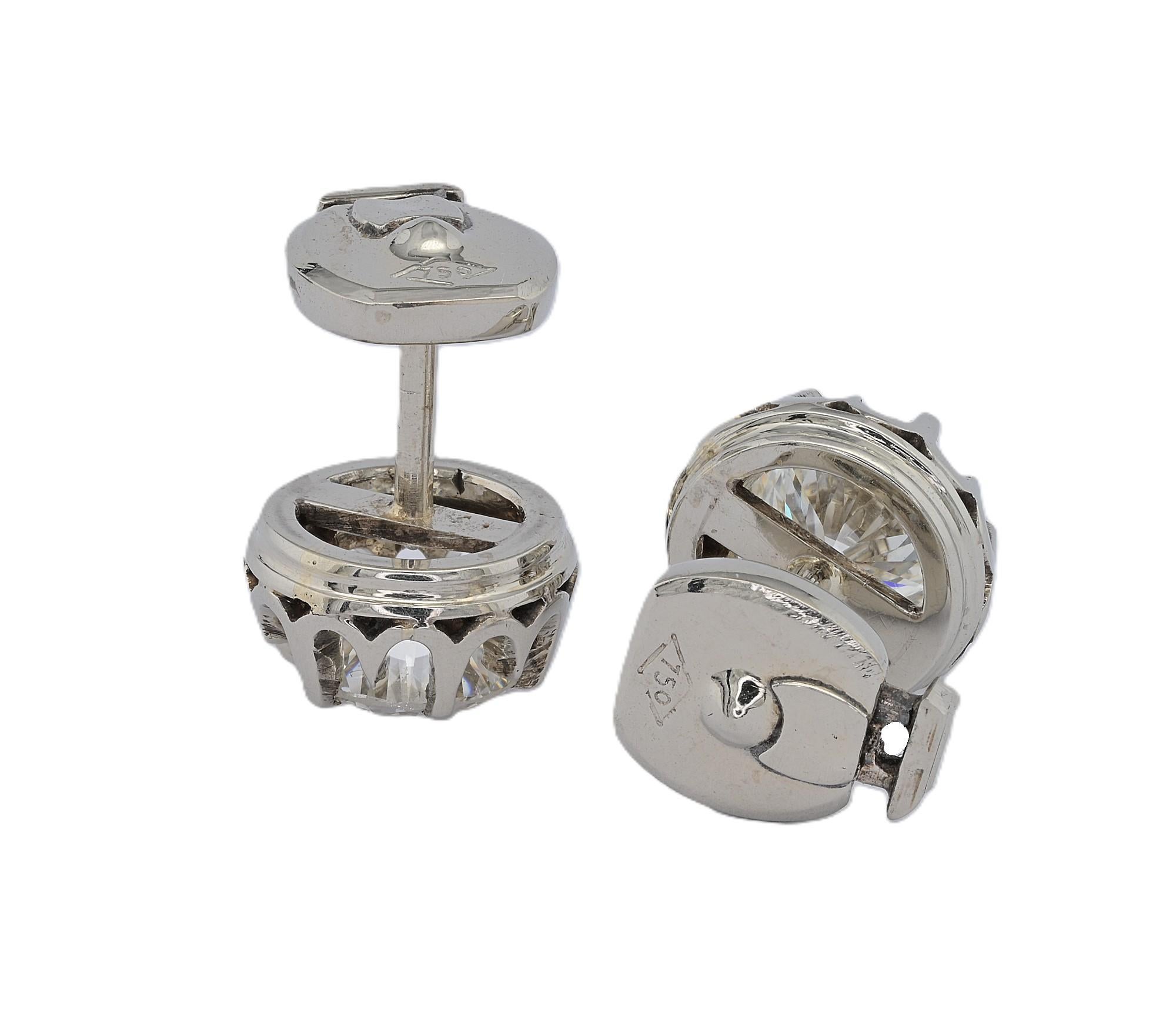 Art Deco 1.80 Ct Brilliant cut Diamond Stud earrings 18 KT For Sale 2