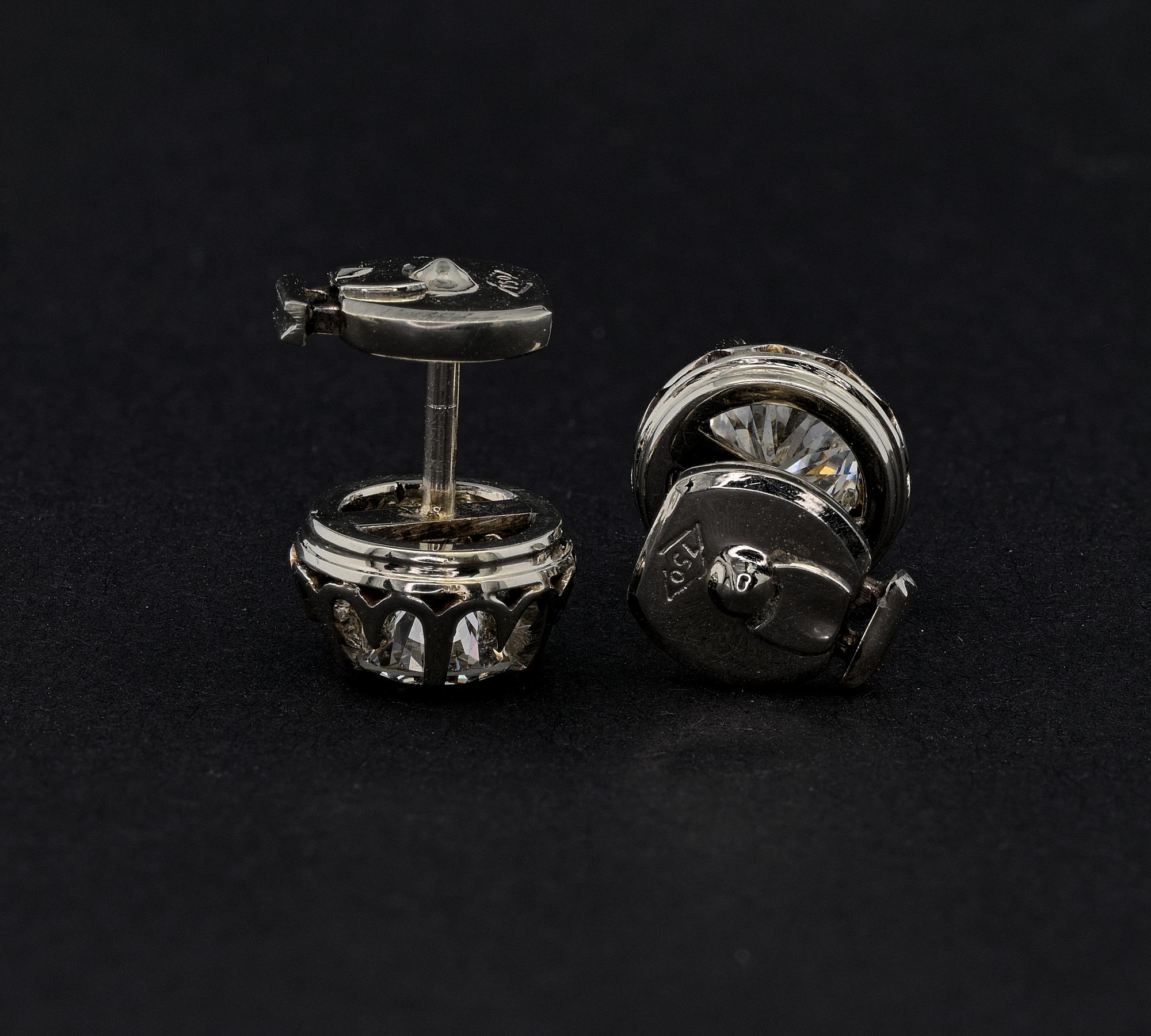 Art Deco 1.80 Ct Brilliant cut Diamond Stud earrings 18 KT For Sale 3