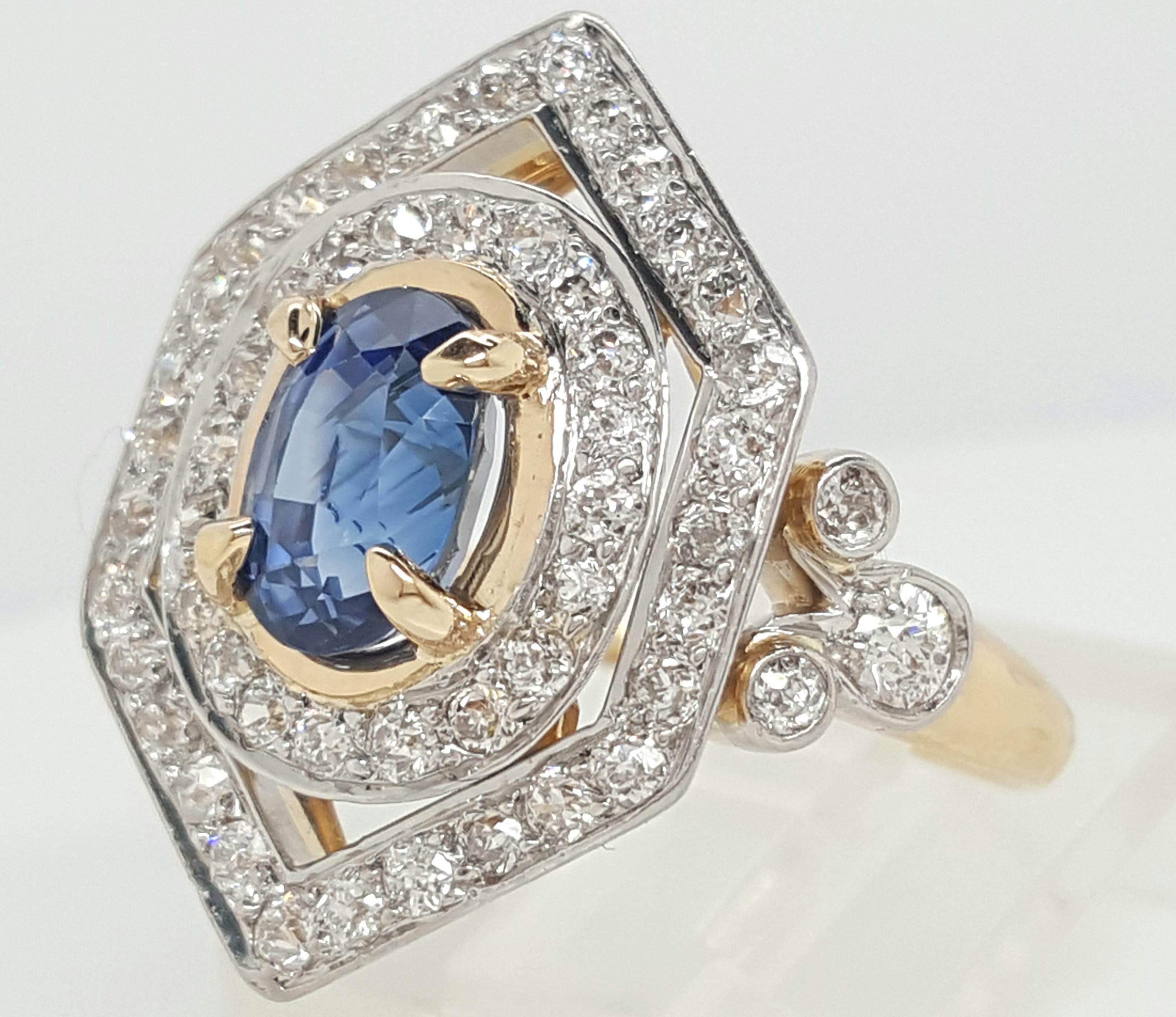 Old European Cut Art Deco 1.81 Carat Blue Sapphire and Diamond Cocktail Ring in 18K and Platinum For Sale