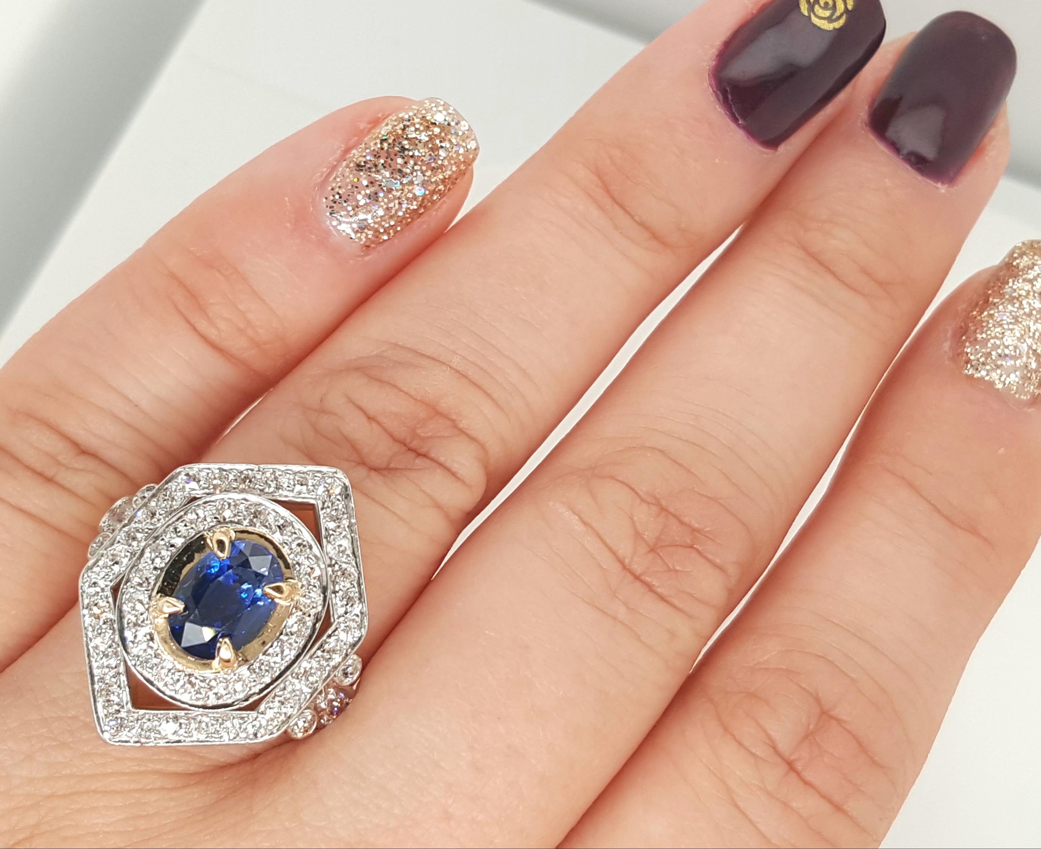Art Deco 1.81 Carat Blue Sapphire and Diamond Cocktail Ring in 18K and Platinum In Good Condition For Sale In Addison, TX