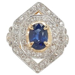 Bague cocktail Art déco en platine et or 18 carats avec saphir bleu de 1,81 carat et diamants