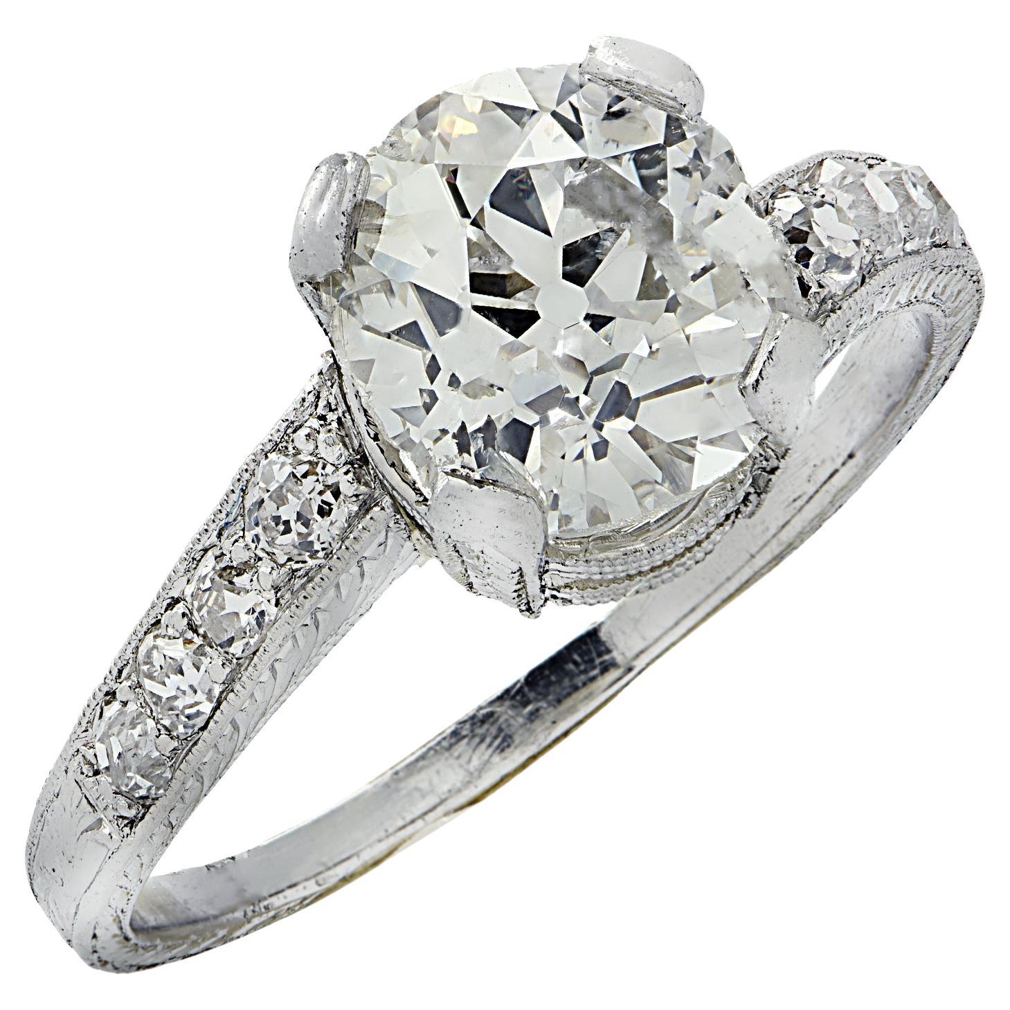 Art Deco Verlobungsring mit 1,81 Karat Diamant