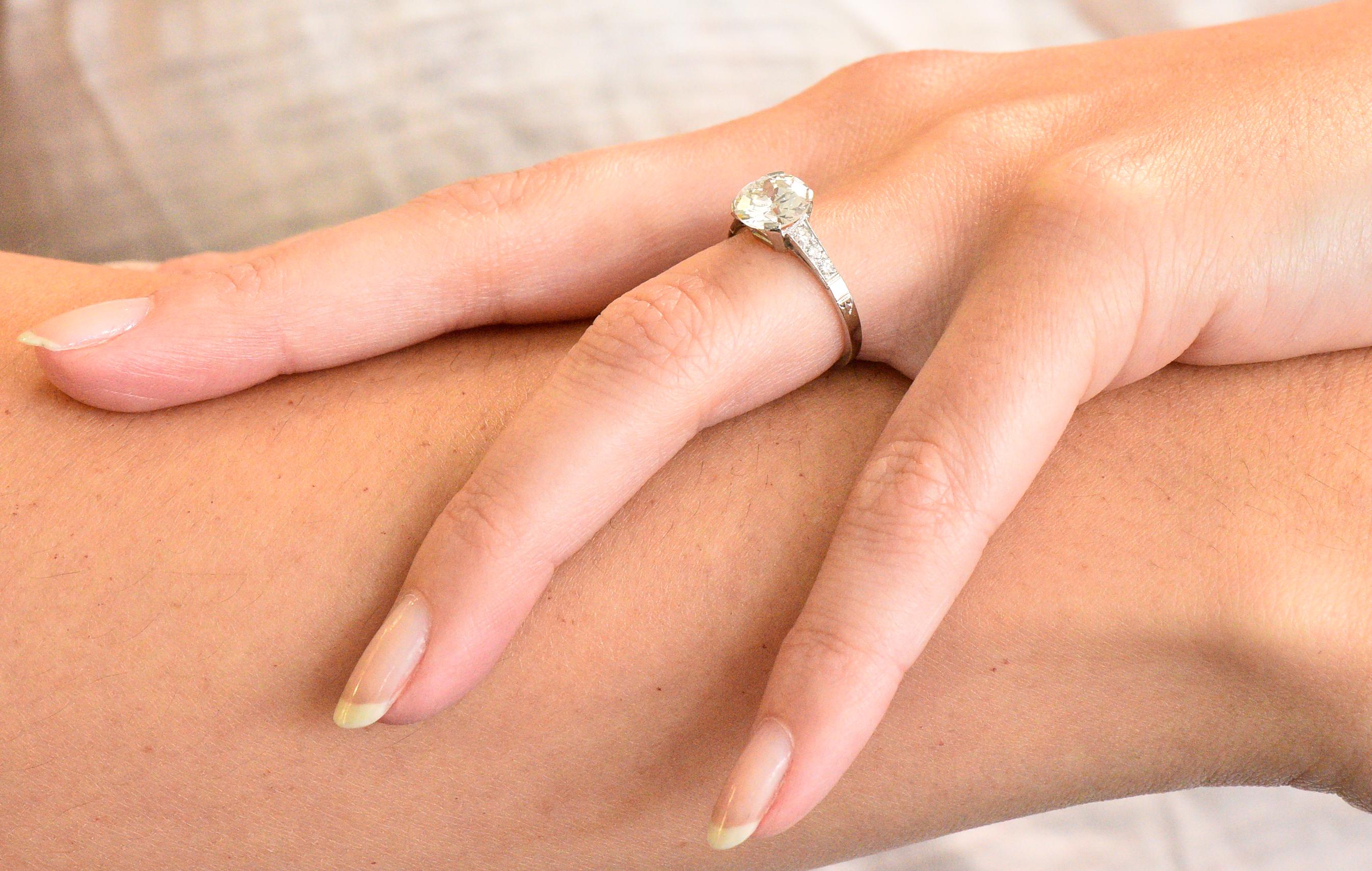 Art Deco 1.83 Carat Diamond Platinum Engagement Ring GIA 3