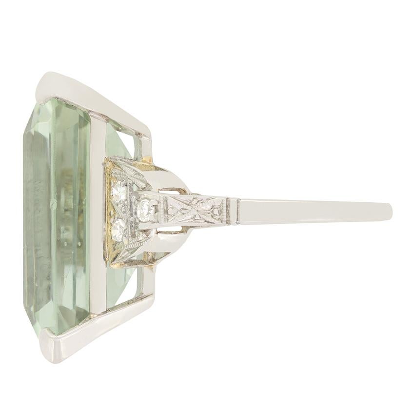 Bague cocktail Art déco en aigue-marine verte 18,52 carats, c. 1920 Bon état - En vente à London, GB