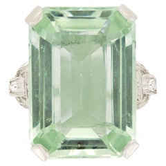Art Deco 18.52ct Green Aquamarine Cocktail Ring, c.1920s