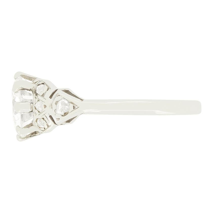 Taille vieille Europe Bague solitaire Art déco en diamant 1,85 carat, c. 1920 en vente