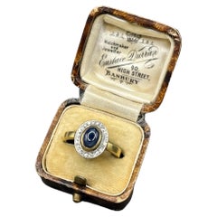 Bague ovale en or 18ct, saphir cabochon et diamant, circa 1920