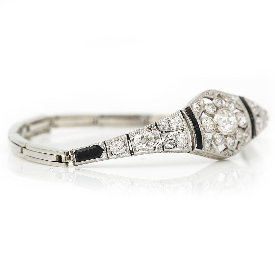 Art Deco 18ct White Gold 2ct Old Mine Cut Diamond and Onyx Bracelet, circa 1930 2