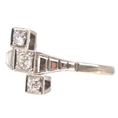 Art Deco 18ct White Gold & Platinum Three Stone Crossover Diamond Ring
