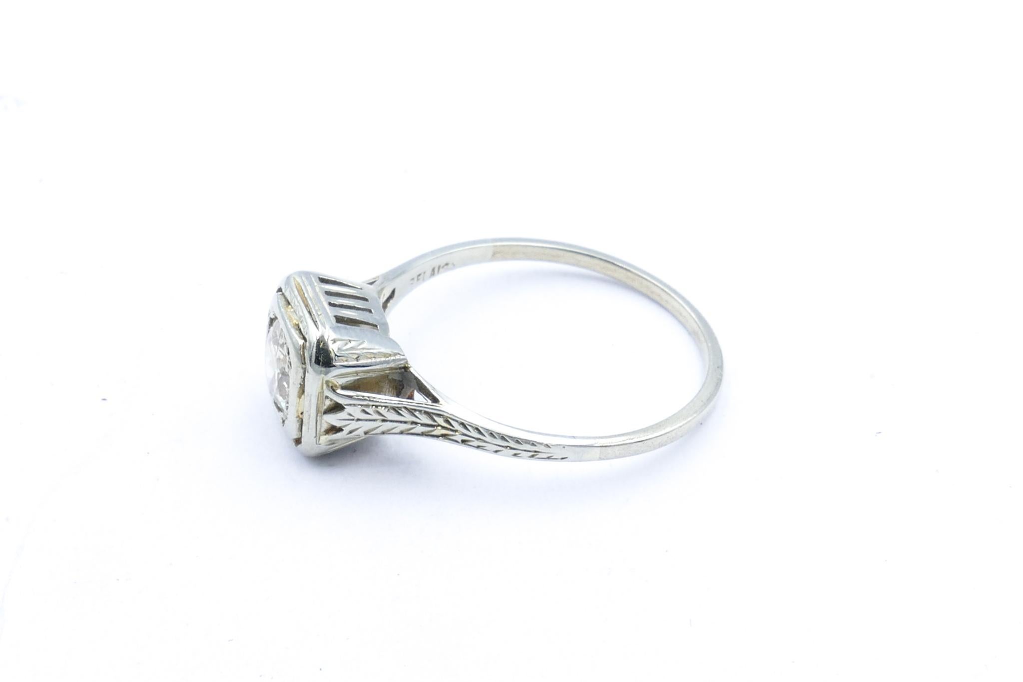 Art Deco 18ct White Gold Solitaire Old European Cut Diamond Ring, Circa 1925 In Good Condition For Sale In Splitter's Creek, NSW
