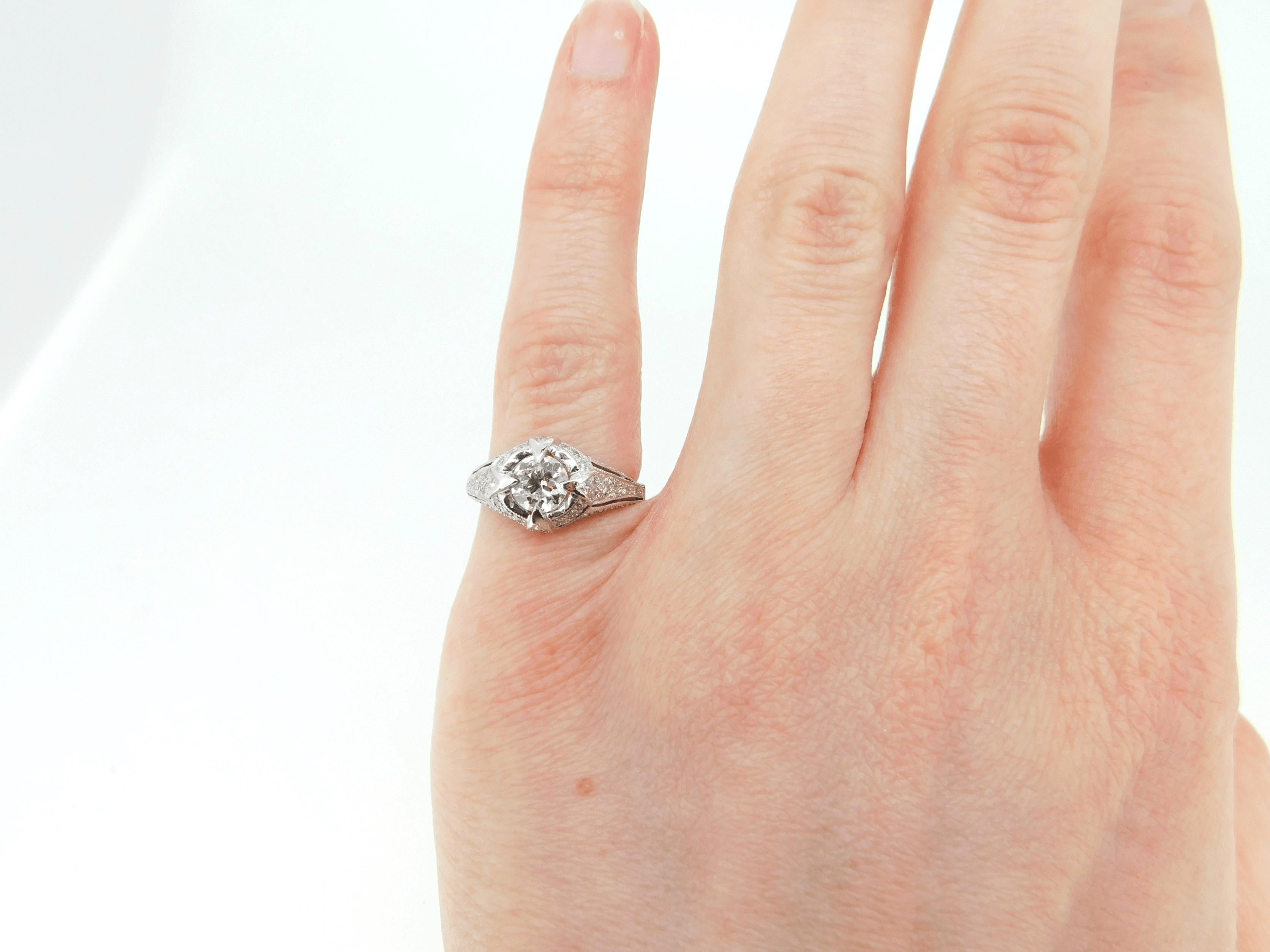 Art Deco 18K Diamond Ring 1.05ct Milgrain For Sale 1