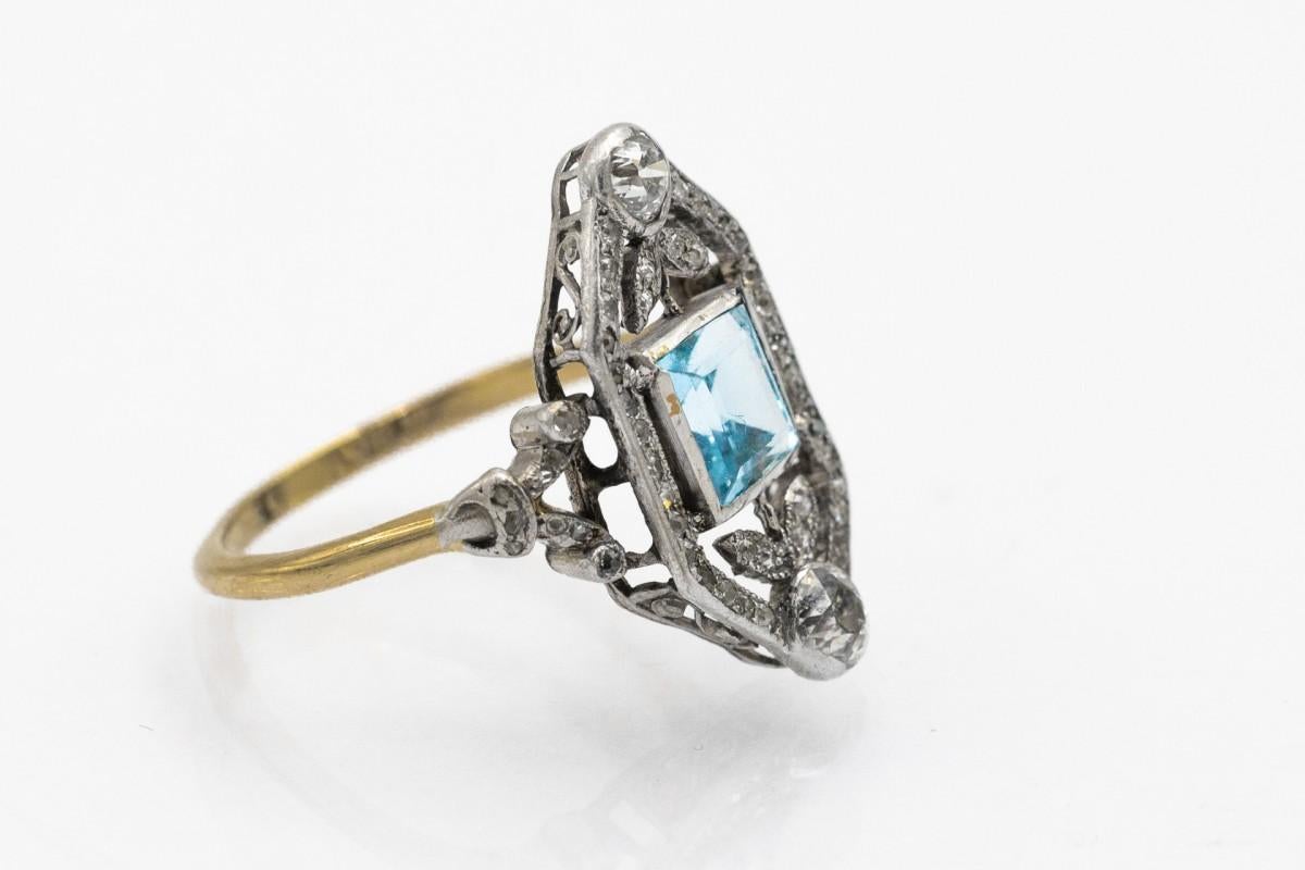 Women's or Men's Art Deco 18K Gold and Platinum Ring with Aquamarine and Diamonds For Sale