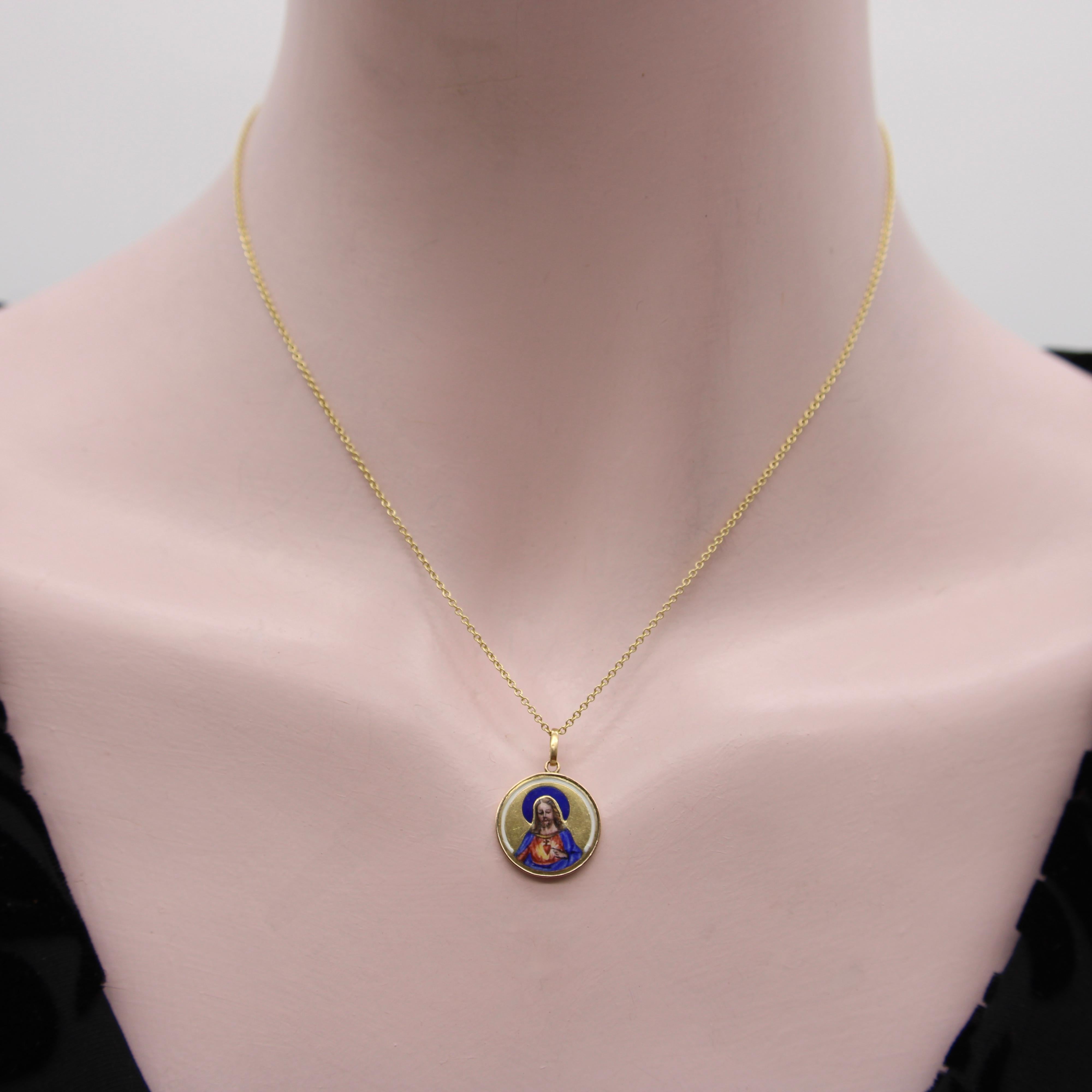 Ciondolo a forma di medaglione con cuore sacro in oro 18 carati dipinto a mano Art Deco in vendita 2