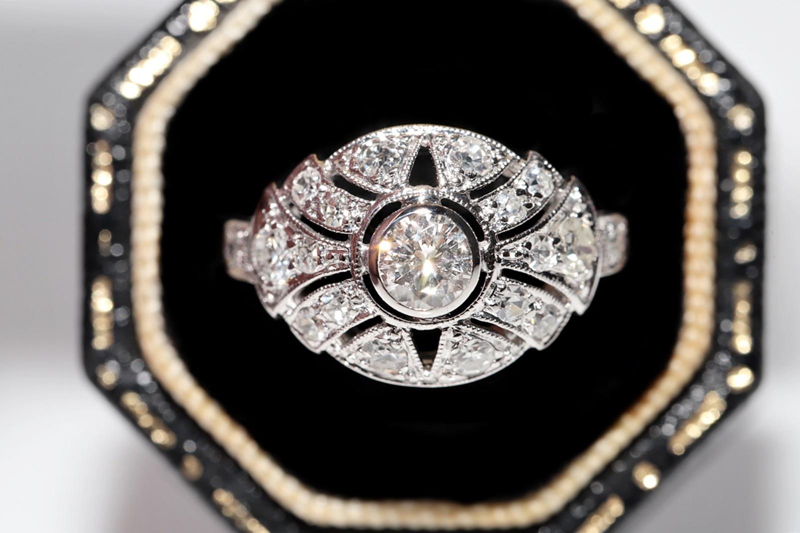 Art Deco 18k Gold Handcrafted Natural Diamond Decorated Pretty Ring For Sale 10