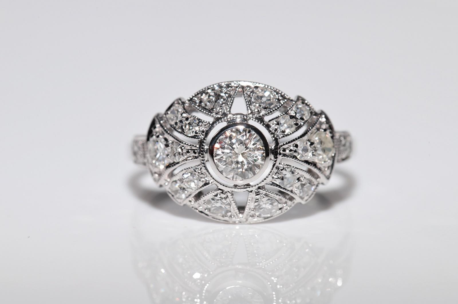 Women's Art Deco 18k Gold Handcrafted Natural Diamond Decorated Pretty Ring For Sale