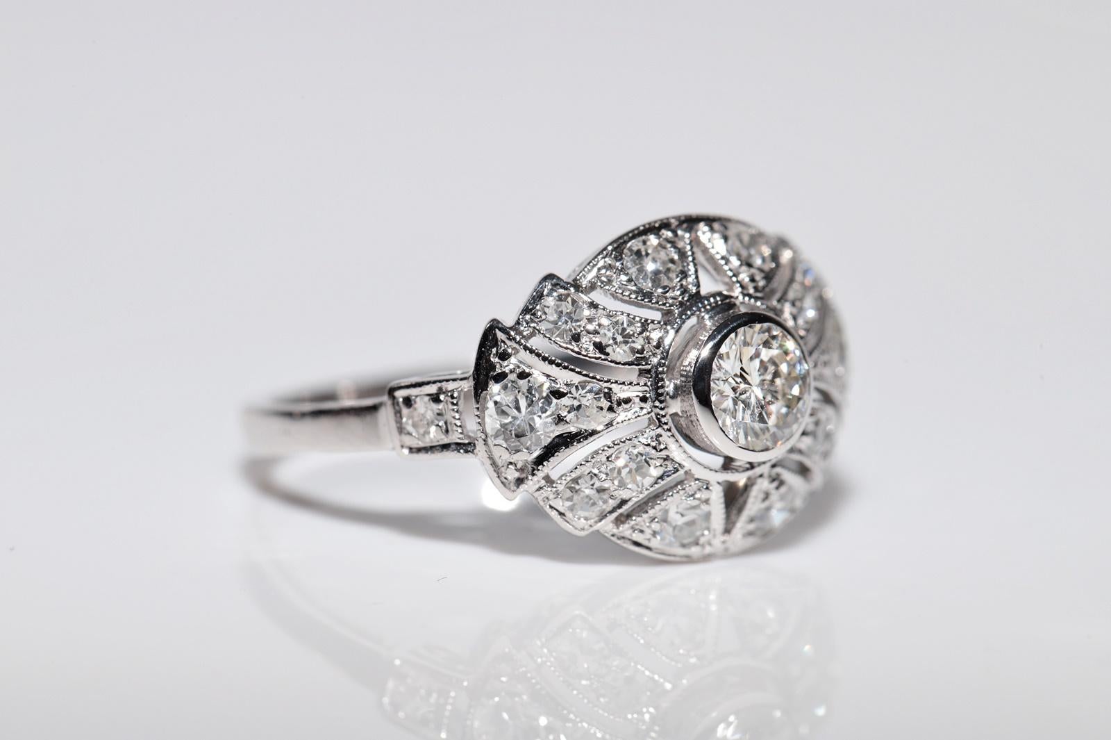 Art Deco 18k Gold Handcrafted Natural Diamond Decorated Pretty Ring For Sale 1