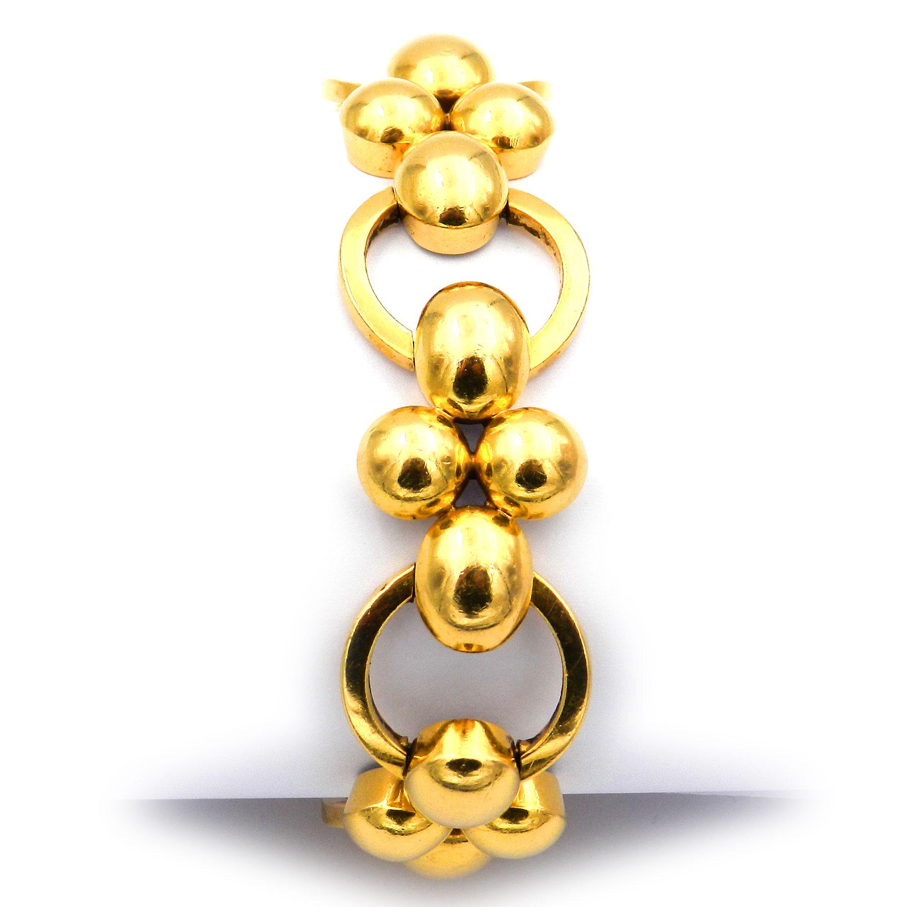 Art Deco Bracelet à maillons en or 18K Hanns Rothmüller Munich circa 1930

Cet élégant bracelet en or jaune 750/18K a été créé par le célèbre joaillier munichois Hans Rothmüller. Ce bracelet attrayant est composé de maillons en forme d'anneau et de