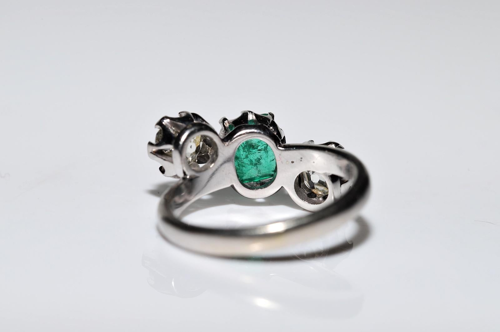Art Deco 18k Gold Altminenschliff Diamant und Smaragd Dekorierter Ring  im Angebot 11