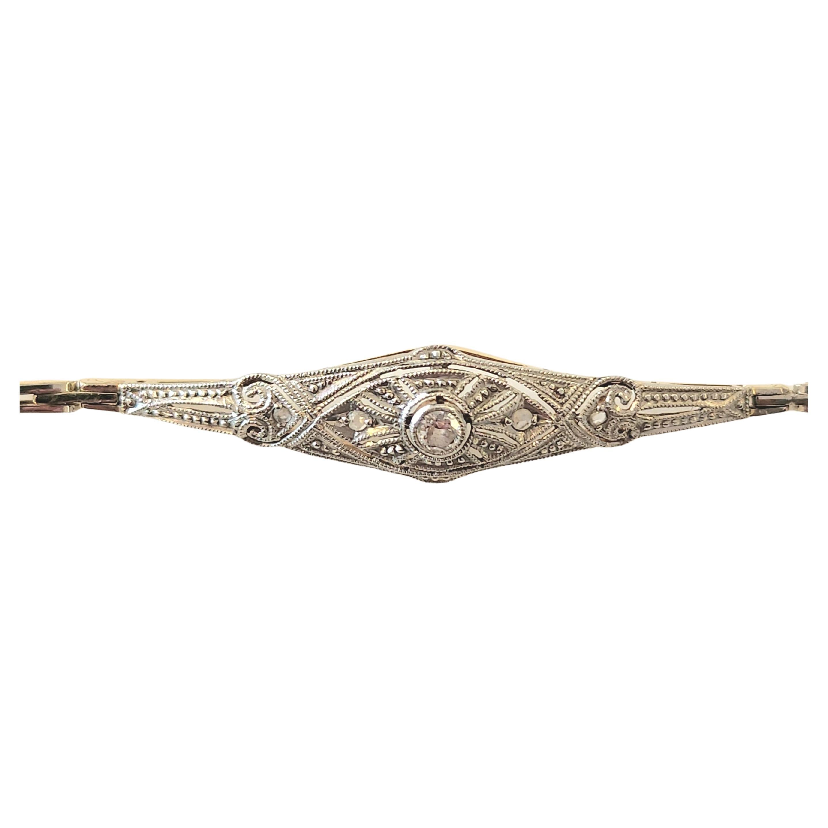 Art Deco 1920s Old Mine Cut Diamond Gold Link Bracelet In Good Condition For Sale In Cairo, EG