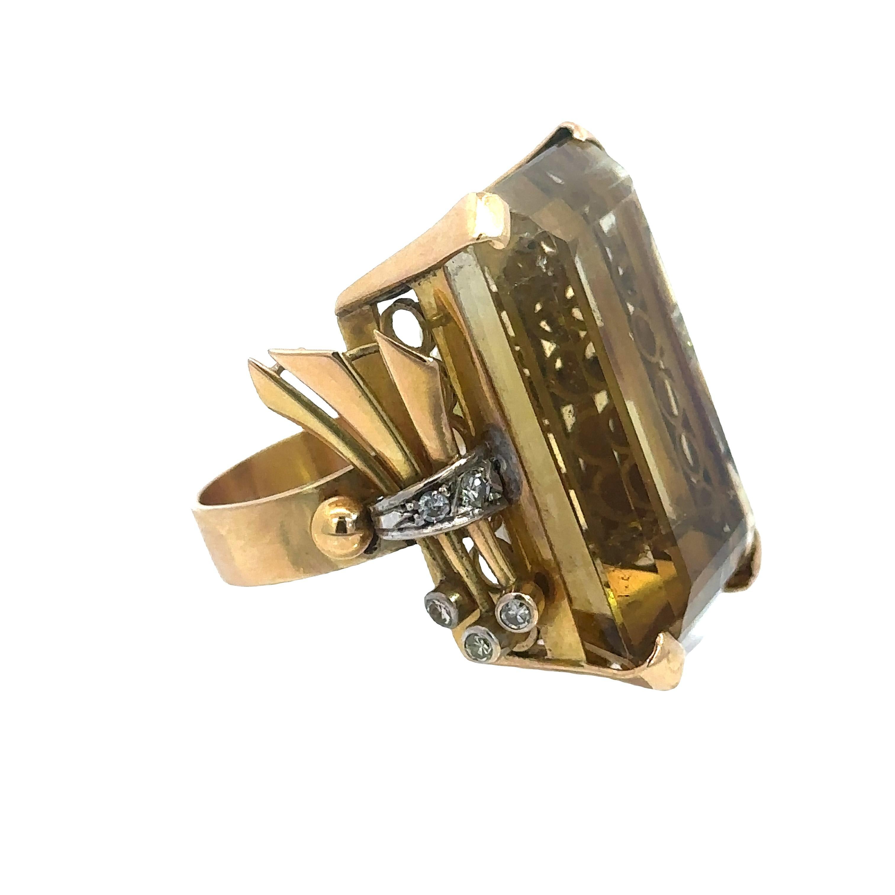Art Deco 18k Gold Ring with 76.40 CTW in Citrine & Diamonds In Excellent Condition For Sale In Aventura, FL