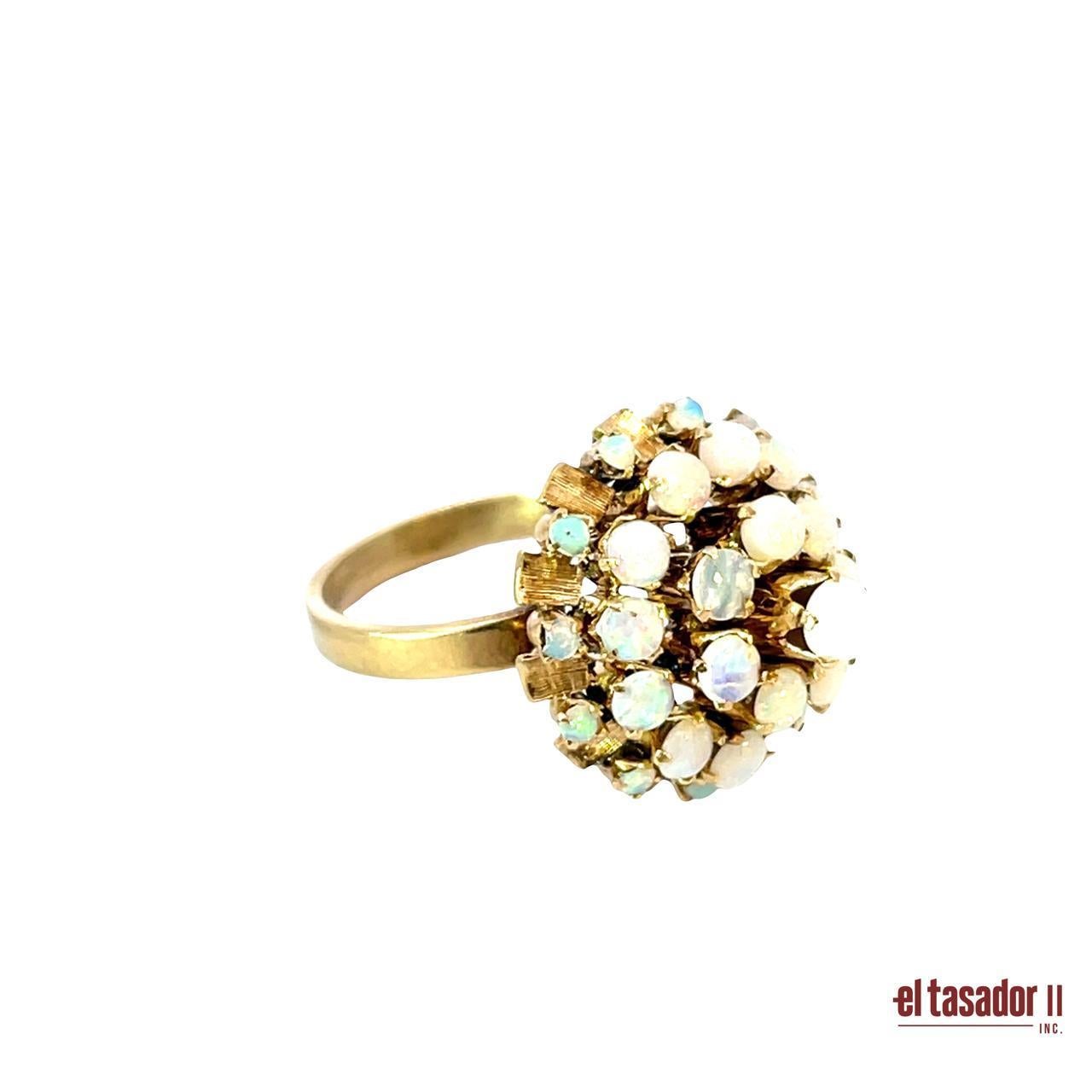 Art Deco 18K Gold Ring with Opals – 6.8 g For Sale 1