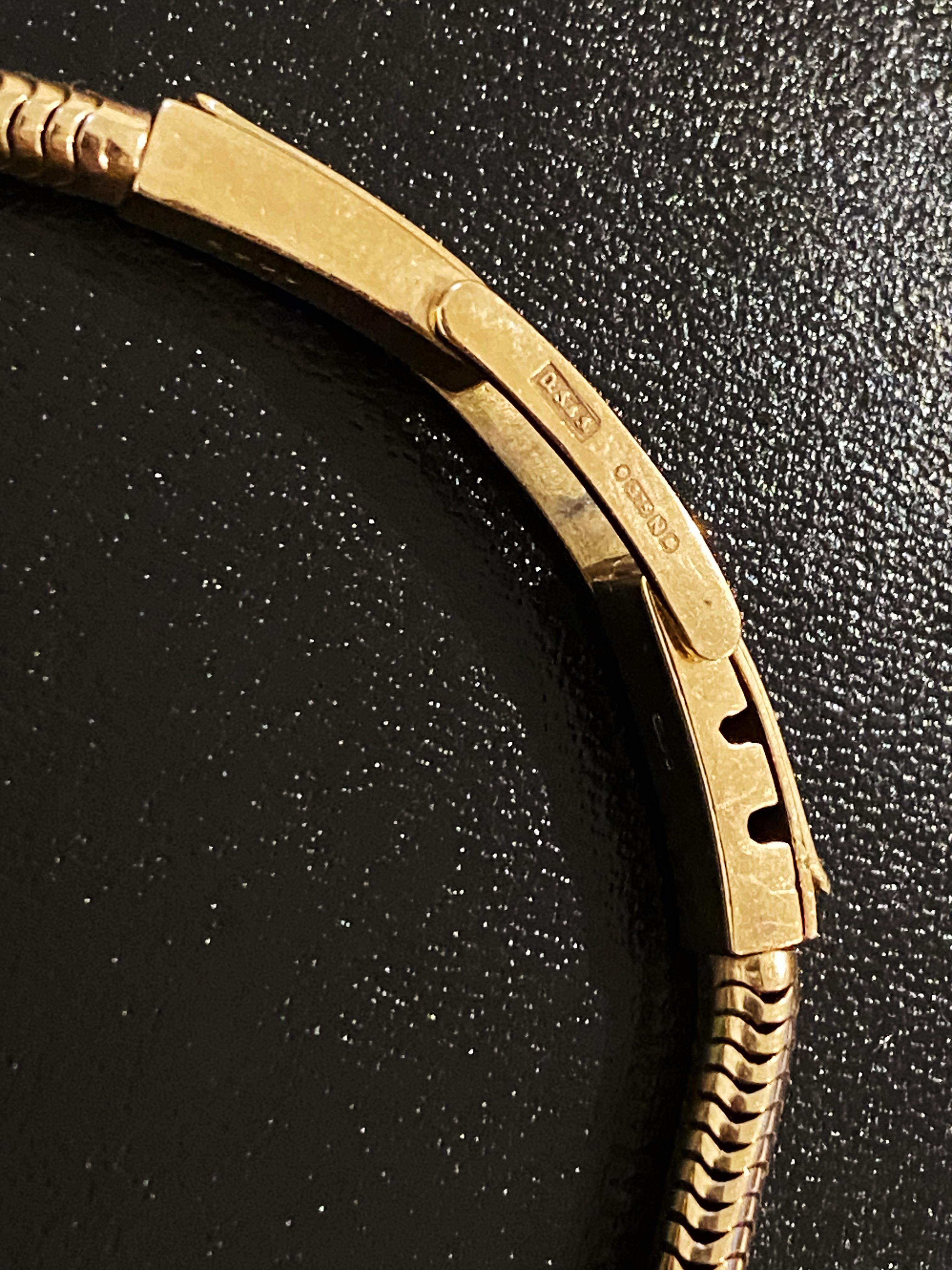 Art-Deco 18K Gold, Ruby, Diamond Swiss Snake Band Cocktail Ladies Bracelet Watch en vente 2