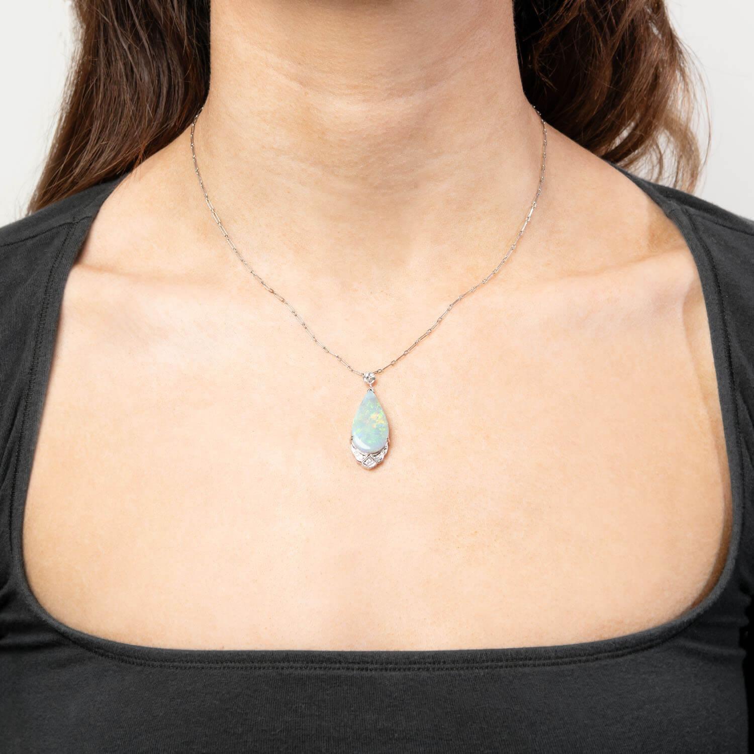 Art Deco 18k Opal and Diamond Teardrop Pendant Necklace For Sale 1