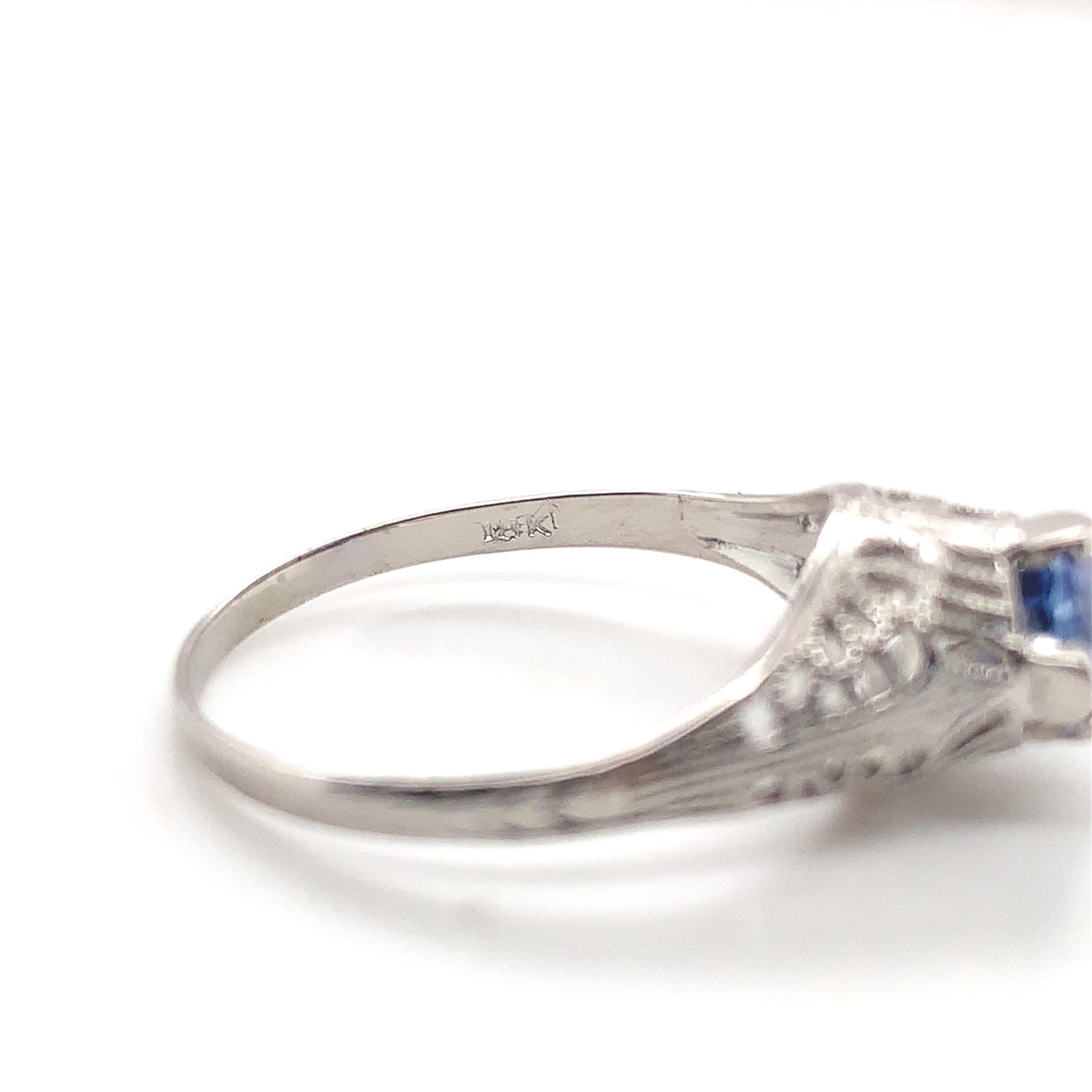 Art Deco 18K White Gold .87ct Sapphire Filigree Ring size 7 For Sale 4