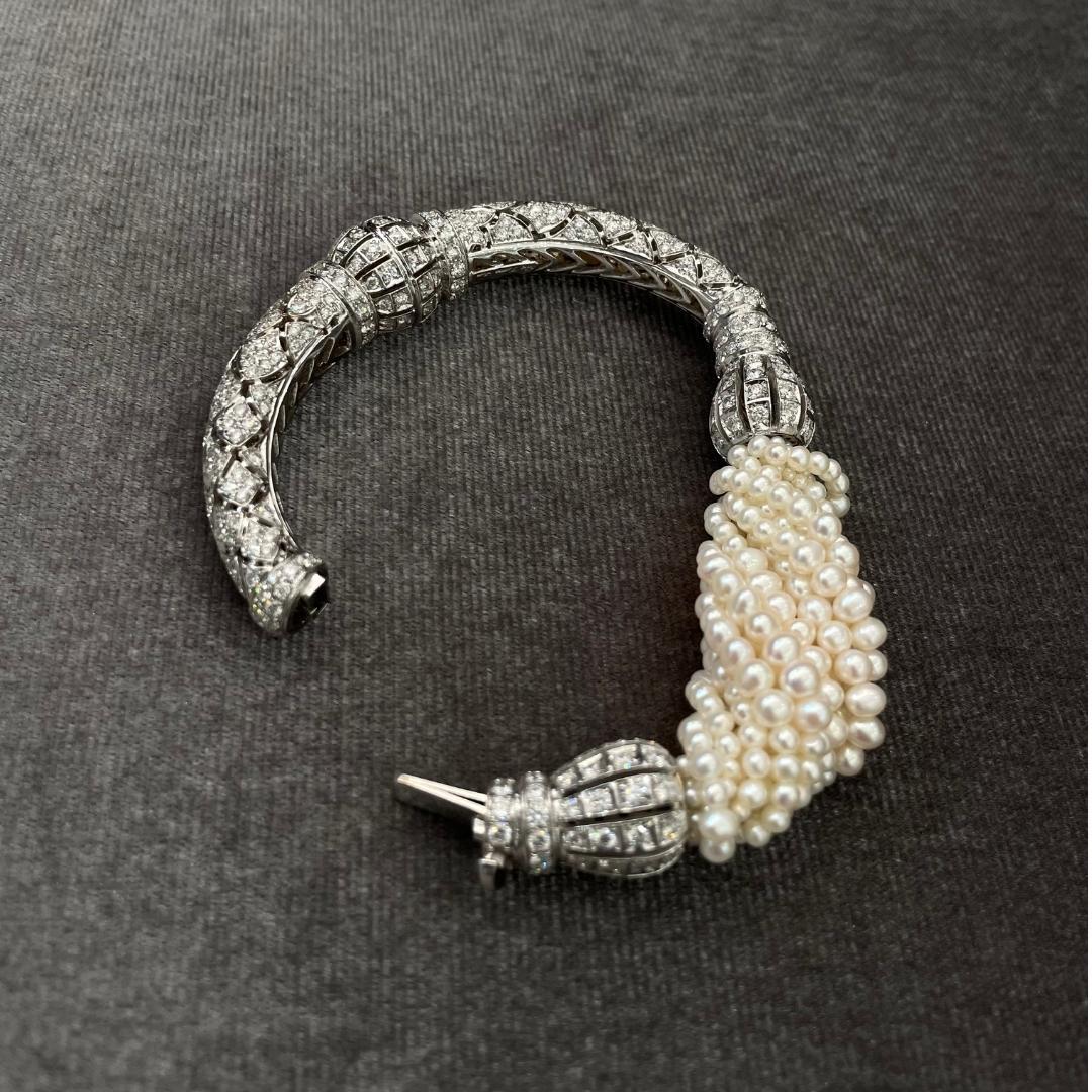 18k White Gold and Diamond Art Deco Bracelet with Fresh Water Pearls In New Condition For Sale In Miami, FL