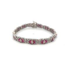 Art Deco Armband aus 18K Weißgold mit 2,50ct Rubinen und 1,10ct Diamanten Akzenten