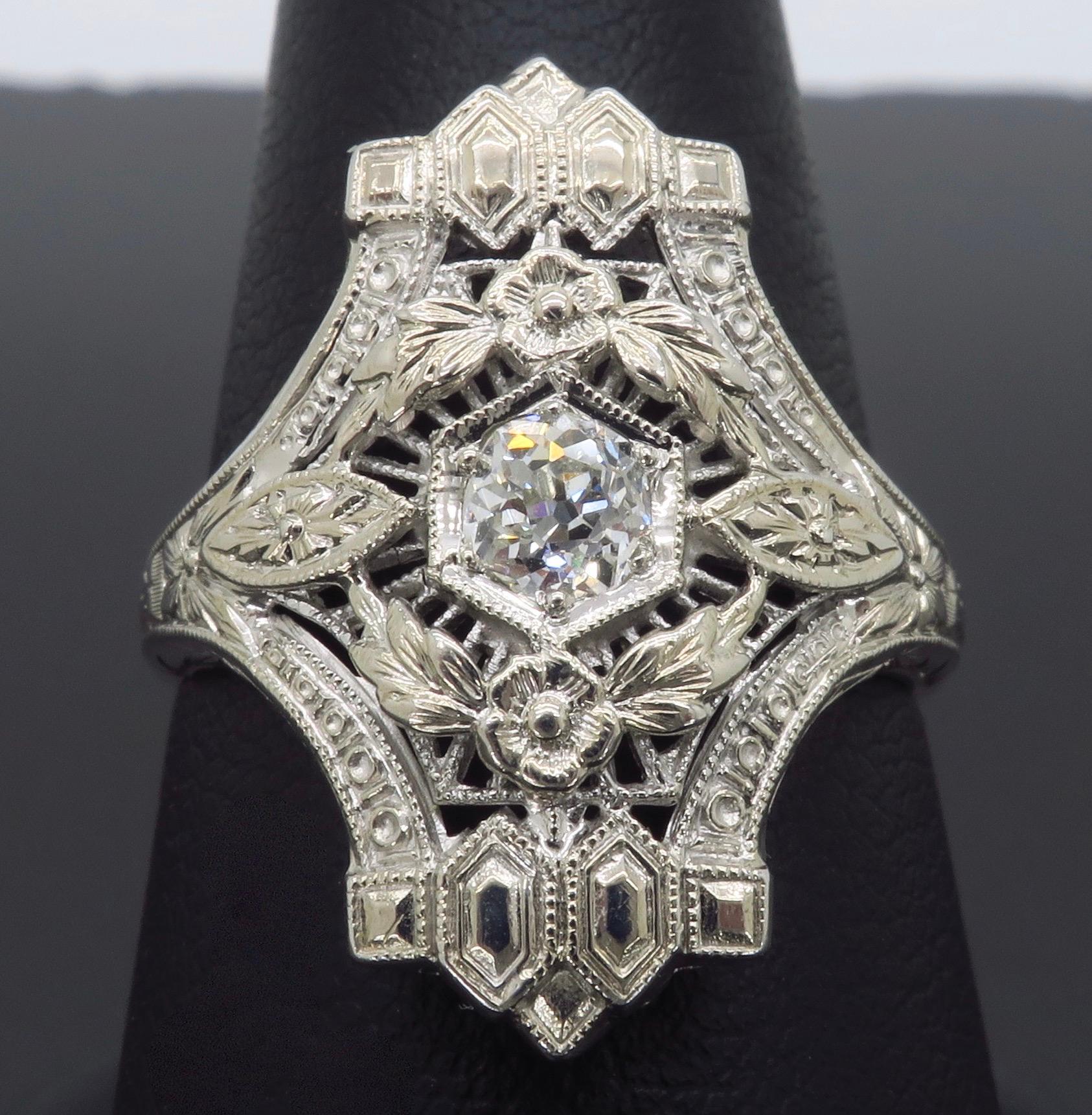 Art Deco 18 Karat White Gold Diamond Shield Ring 6