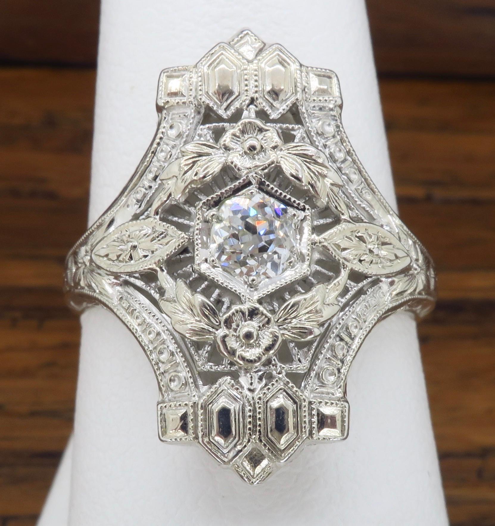 Art Deco 18 Karat White Gold Diamond Shield Ring 2